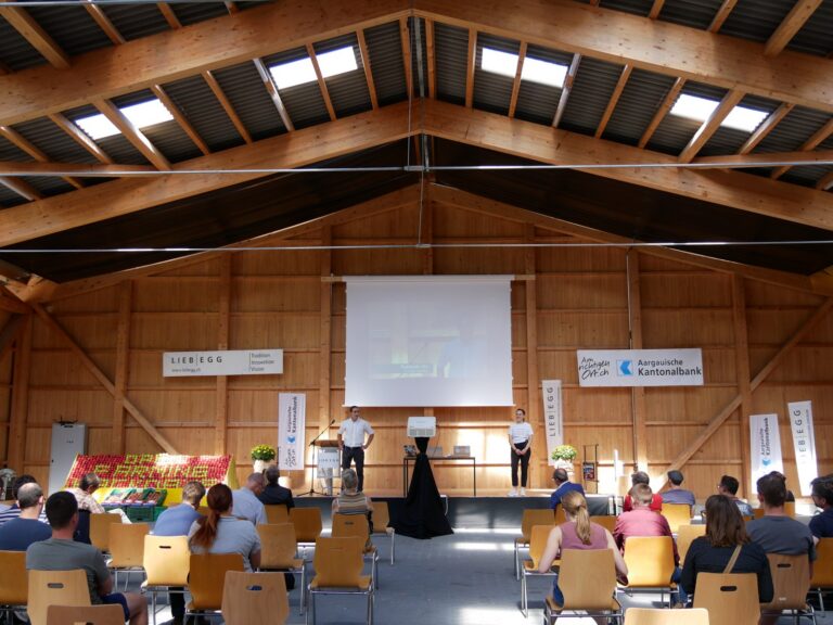 Abschlussveranstaltung in der Halle