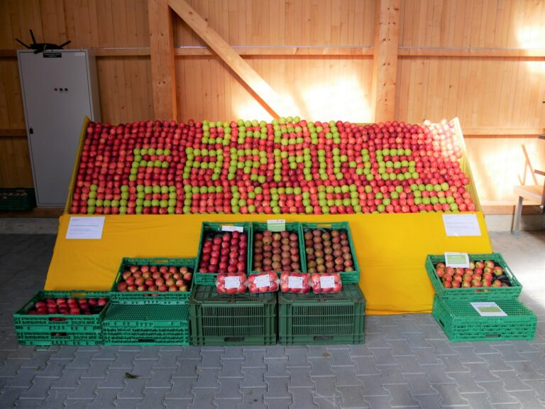 «FARMING» aus Äpfeln